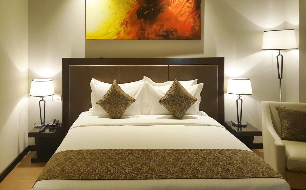 Doubletree By Hilton Nairobi Hotel Eksteriør billede