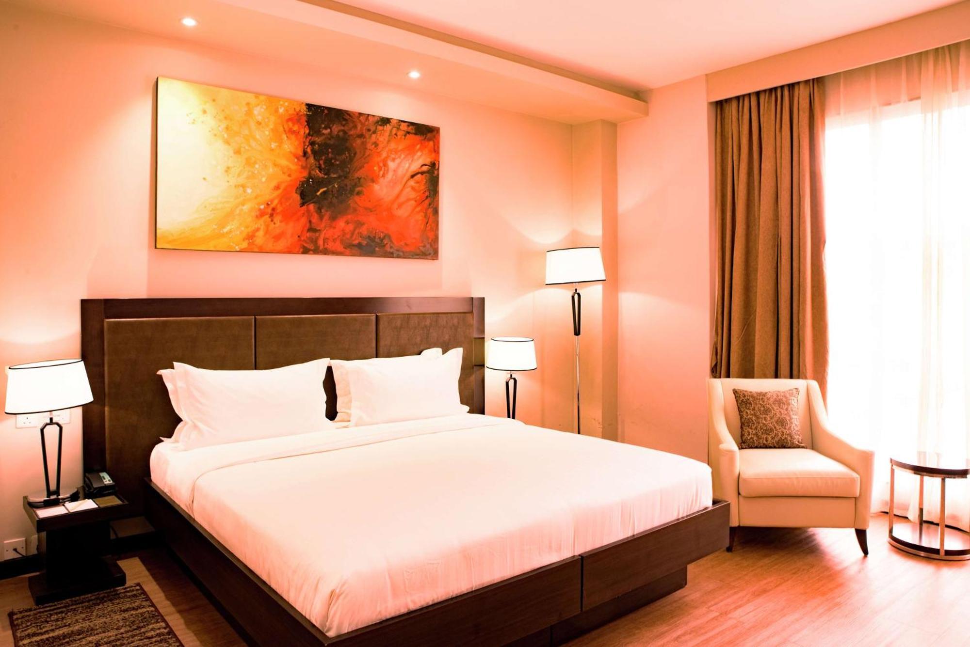 Doubletree By Hilton Nairobi Hotel Eksteriør billede