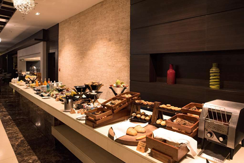 Doubletree By Hilton Nairobi Hotel Restaurant billede